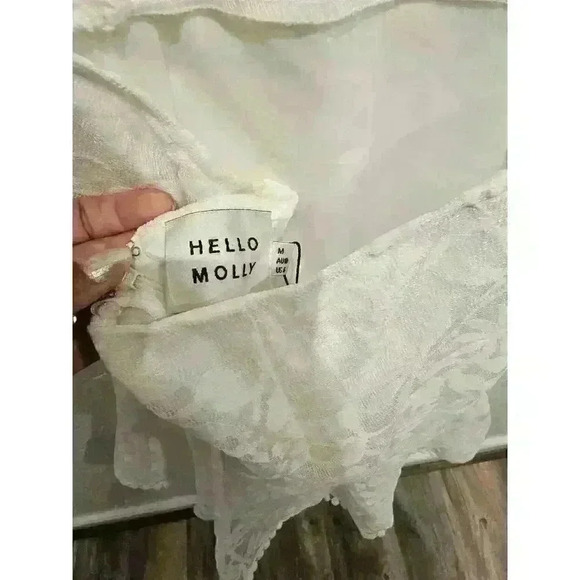 Holly Molly THREE FEARS DRESS WHITE Sz6 MEDIUM - Picture 2 of 6